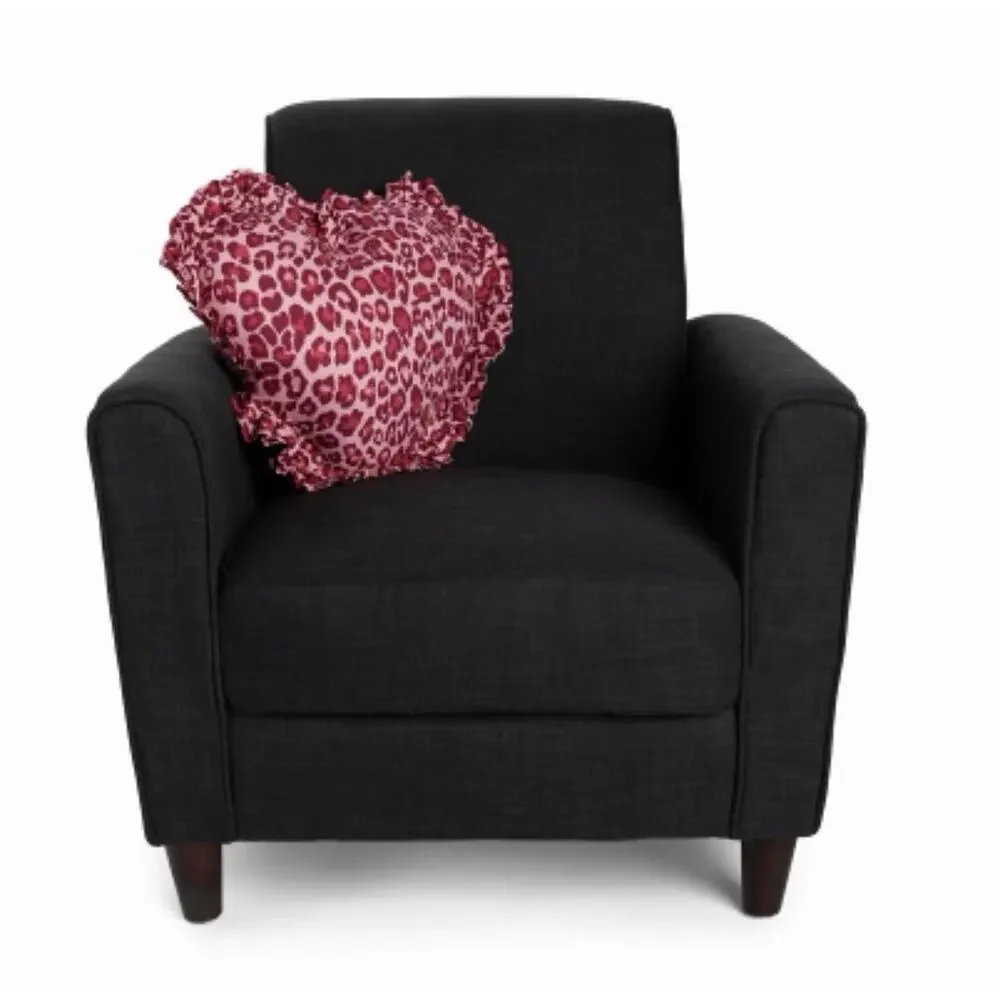 NWT Isaac Mizrahi NYC Heart Shaped Ruffle Trimmed Cheetah Pattern Pillow 19”x20”